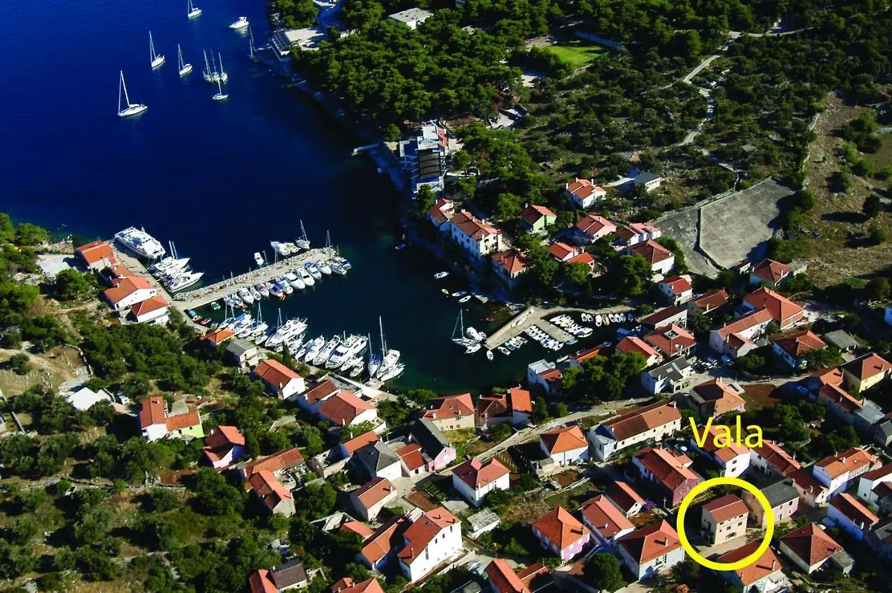 Vala 0*, Bozava Croatia