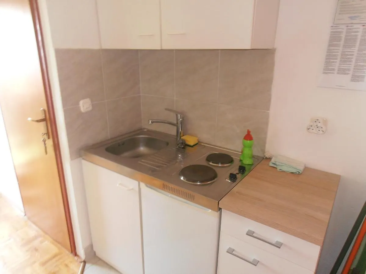 Vala Apartment Bozava Croatia