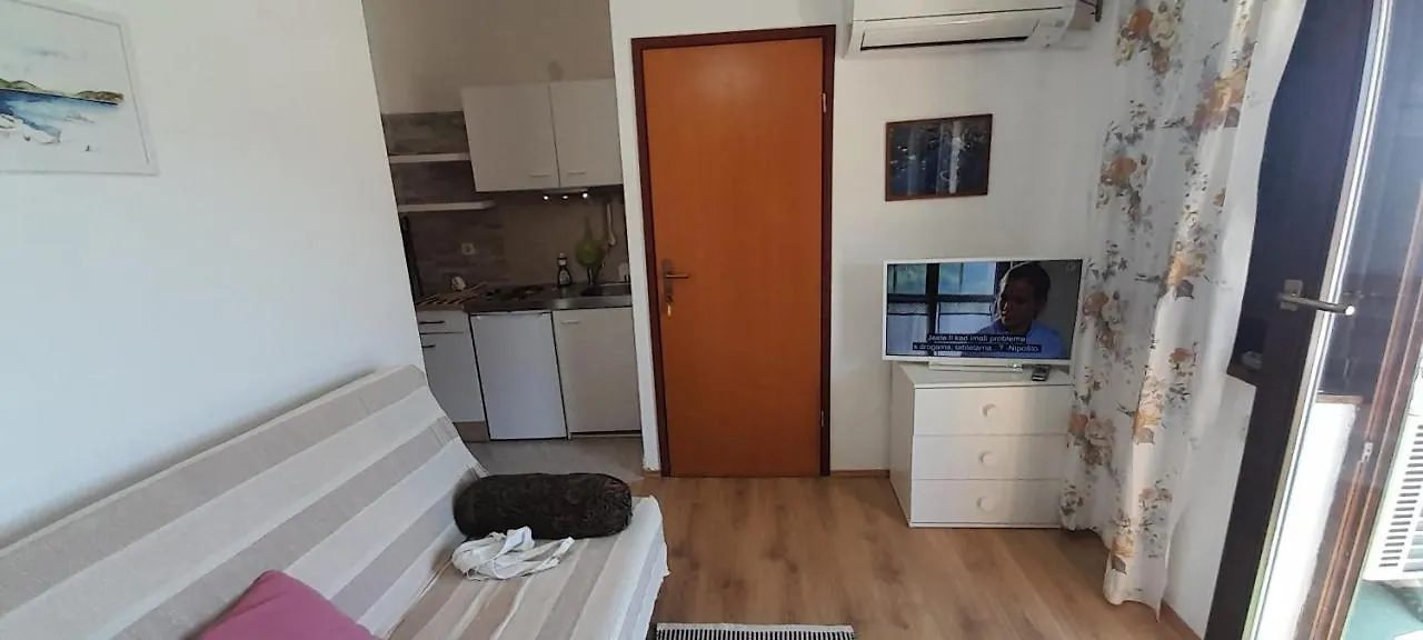Vala Apartment Bozava